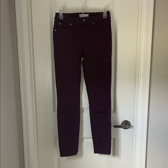 GAP Deep Burgundy Curvy True Skinny Jeans - Picture 1 of 3